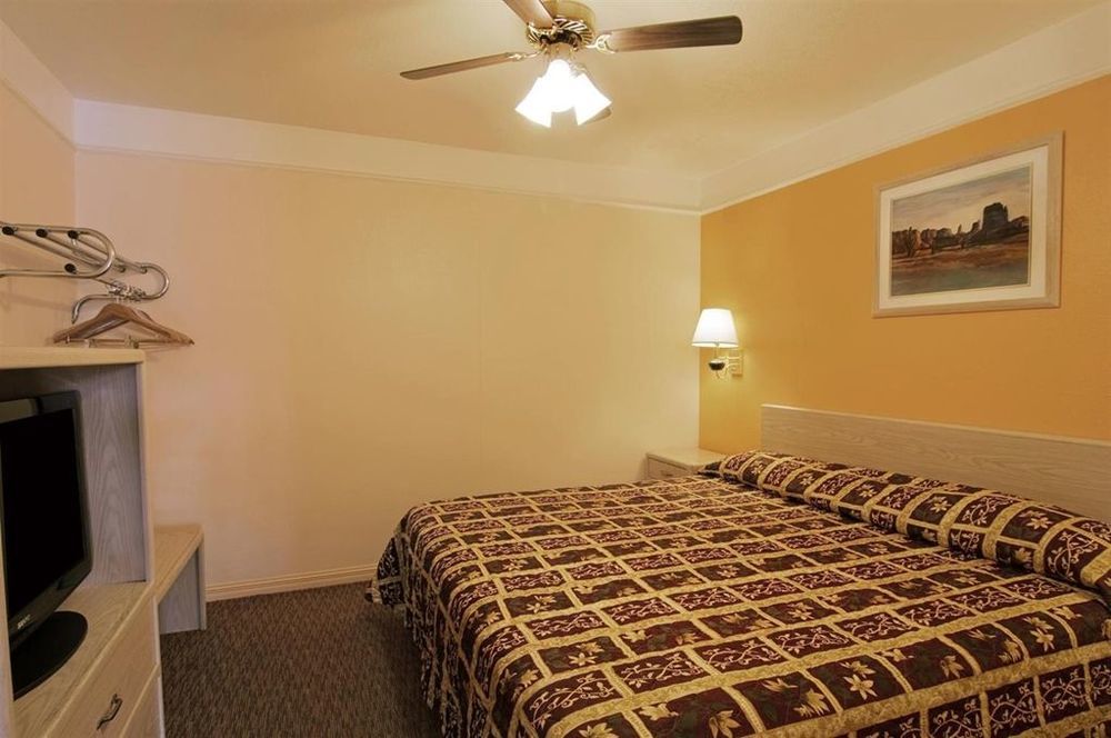 Texas Inn & Suites Pharr/San Juan Værelse billede