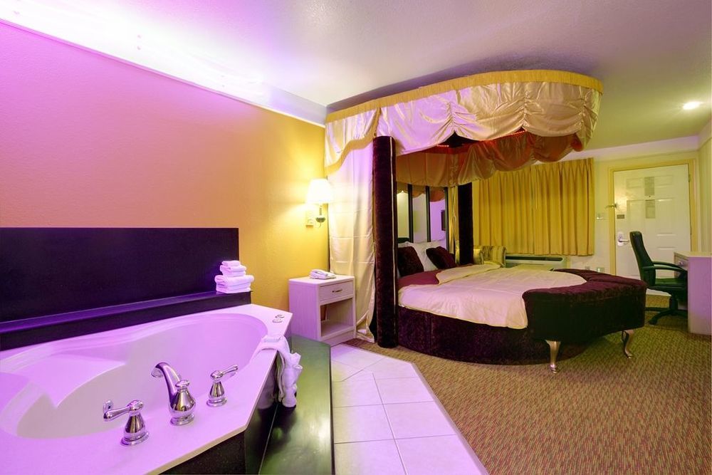 Texas Inn & Suites Pharr/San Juan Værelse billede