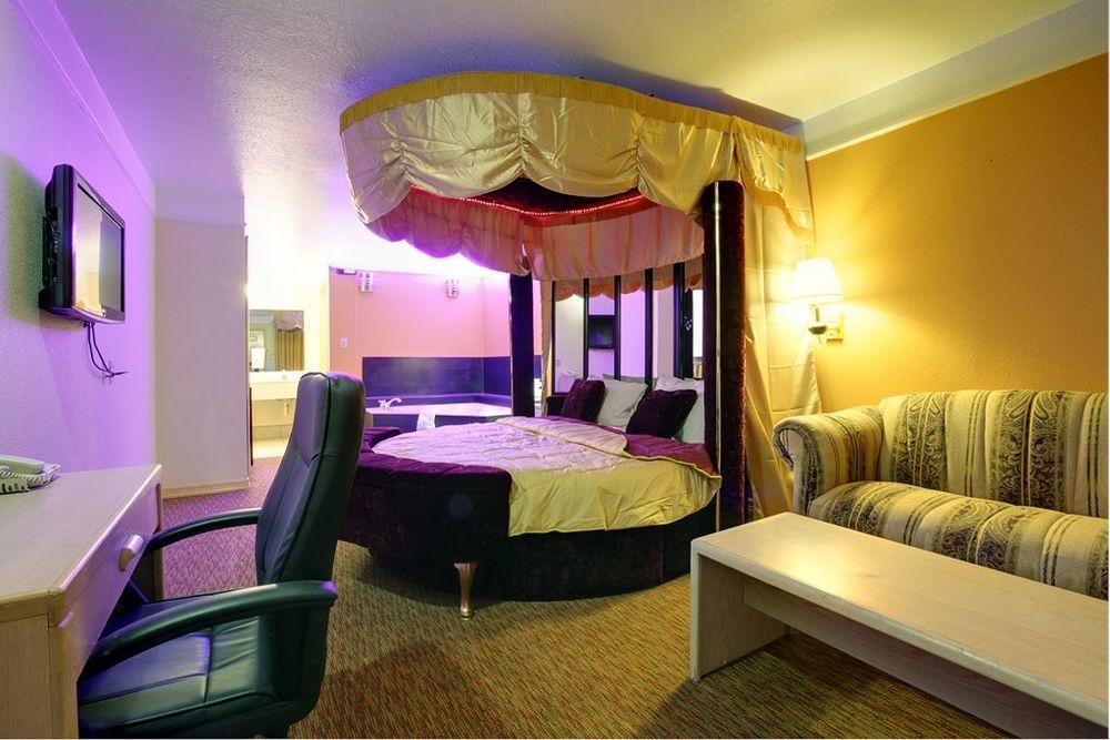 Texas Inn & Suites Pharr/San Juan Værelse billede