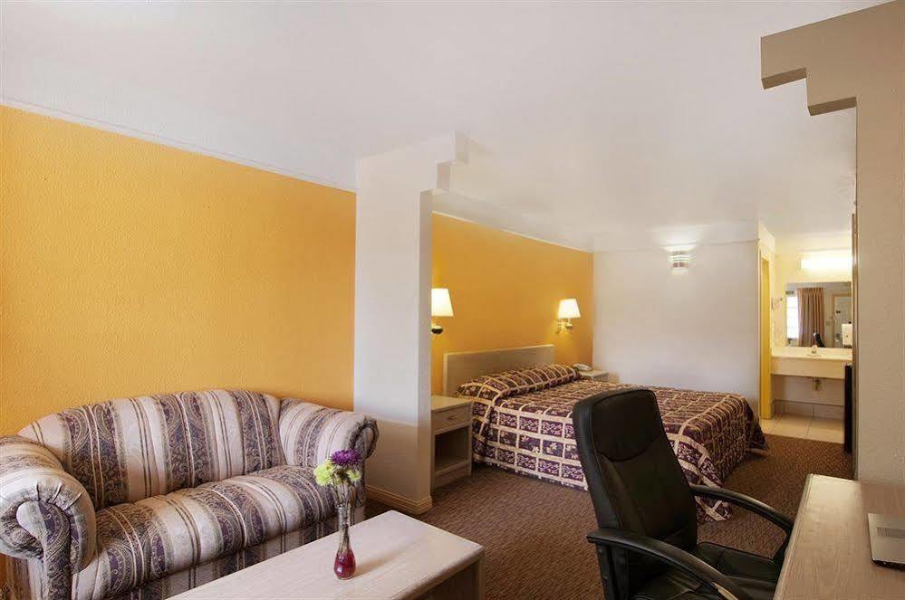 Texas Inn & Suites Pharr/San Juan Eksteriør billede